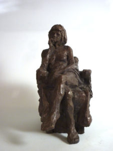 "Femme assise" 2010 (argile patinée)