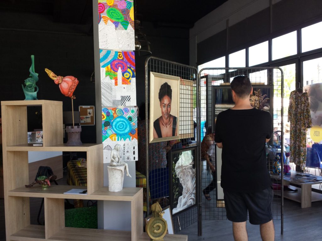 Exposition de la maison des arts pendant la fête de la ville de St-Cyr l'École