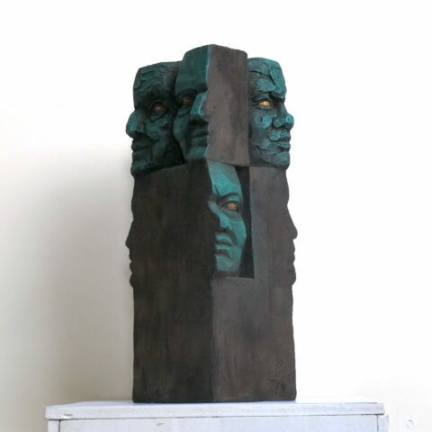 Chat Room 1.2 – Ed.DULLIN 2022 – 14,5x35x14,5cm – béton patiné