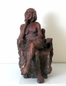 Ed.Dullin — Femme assise – 2010 –21x20x12cm – terre cuite patinée