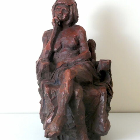 Ed.Dullin — Femme assise – 2010 –21x20x12cm – terre cuite patinée