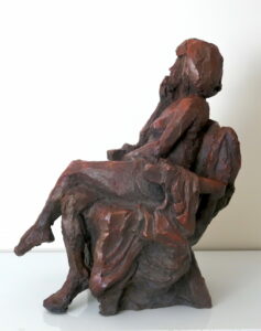 Ed.Dullin — Femme assise – 2010 –21x20x12cm – terre cuite patinée