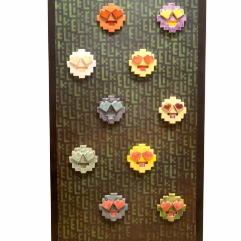 Infinite-scroll-–-Ed.DULLIN-2024-–40x100x55cm-–-Céramique-et-peinture-aérosol-sur-métal-–443