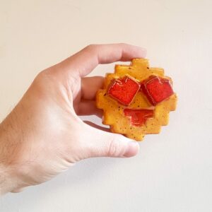 Ed.Dullin – Love it ! – 2024 – Ceramique – 7x7x2,5cm –531